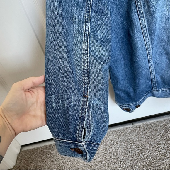 Madewell Oversized Denim Trucker Jacket - Picture 7 of 14